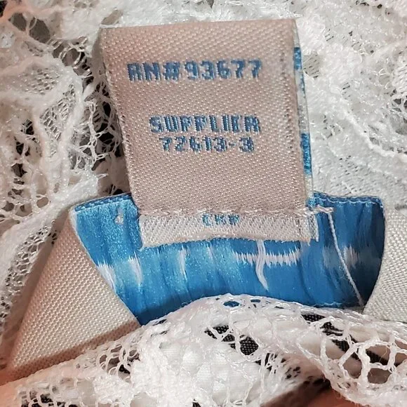 🚨084 Belle Sky Lace and Ruffled Top - Picture 7 of 10